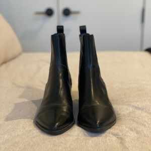 VAGABOND pointed chelsea boots